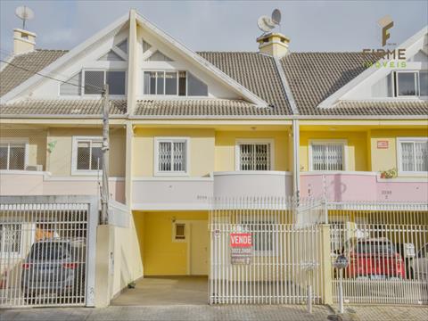 Sobrado para venda no Hauer em Curitiba com 167,39m² por R$ 760.000,00