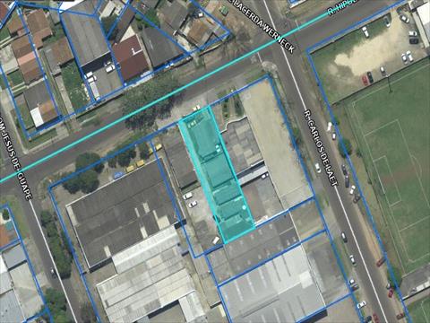 Terreno para venda no Boqueirao em Curitiba com 1.306,25m² por R$ 2.000.000,00