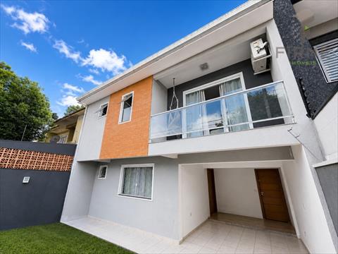 Sobrado para venda no Hauer em Curitiba com 170m² por R$ 780.000,00