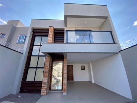 Sobrado para venda no Alto Taruma em Pinhais com 125,1m² por R$ 749.000,00