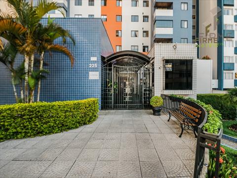 Apartamento para venda no Cristo Rei em Curitiba com 100,74m² por R$ 649.000,00