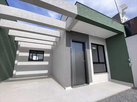 Casa para venda no Cruzeiro em Sao Jose dos Pinhais com 180m² por R$ 645.000,00
