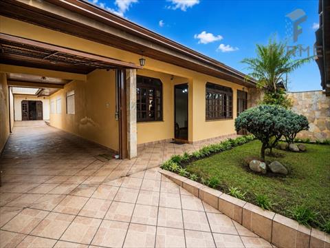 Casa para venda no Boqueirao em Curitiba com 360m² por R$ 880.000,00