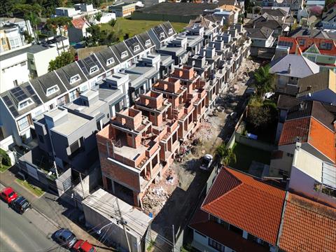Sobrado para venda no Xaxim em Curitiba com 181,92m² por R$ 1.135.000,00