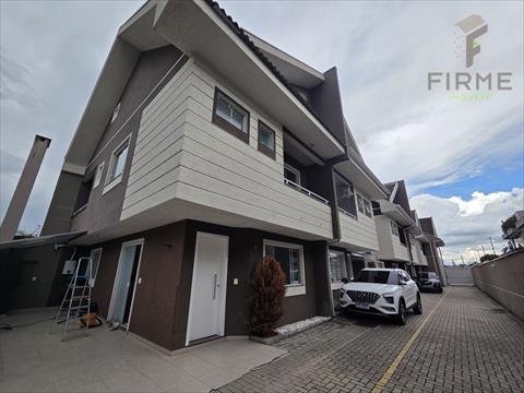 Sobrado para locacao no Boqueirao em Curitiba com 127,33m² por R$ 4.875,00