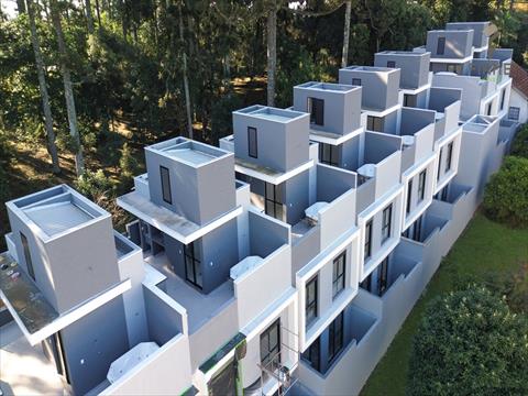 Sobrado para venda no Boqueirao em Curitiba com 179,18m² por R$ 1.131.000,00
