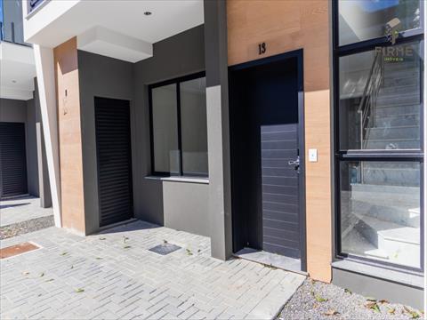Sobrado para venda no Boqueirao em Curitiba com 103,32m² por R$ 835.000,00