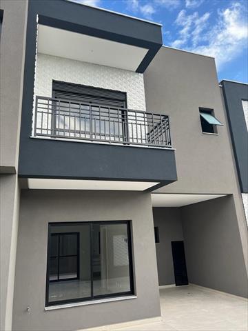 Sobrado para locacao no Xaxim em Curitiba com 139m² por R$ 7.125,00