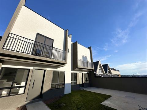 Sobrado para venda no Xaxim em Curitiba com 142m² por R$ 677.000,00