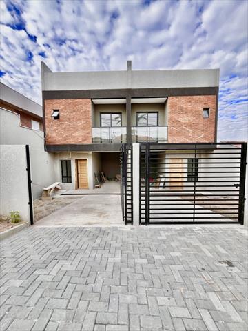 Sobrado para venda no Xaxim em Curitiba com 141,01m² por R$ 659.000,00