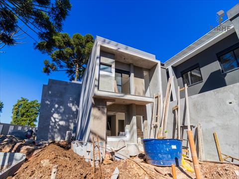 Sobrado para venda no Boqueirao em Curitiba com 103,32m² por R$ 870.000,00
