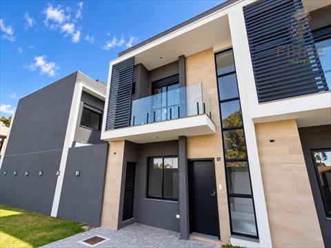 Sobrado para venda no Boqueirao em Curitiba com 114,82m² por R$ 898.000,00