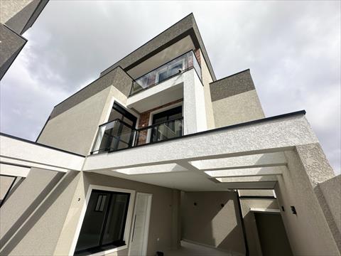 Sobrado para venda no Novo Mundo em Curitiba com 137,6m² por R$ 880.000,00