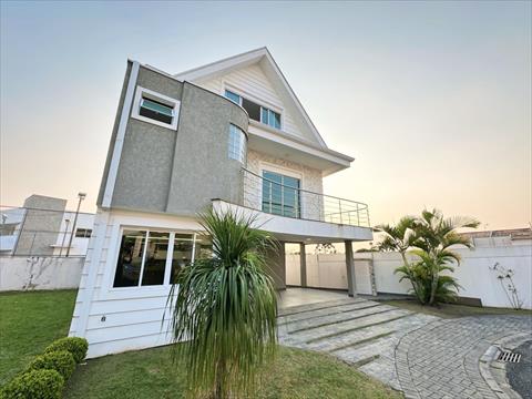 Casa para venda no Uberaba em Curitiba com 210m² por R$ 1.370.000.000,00