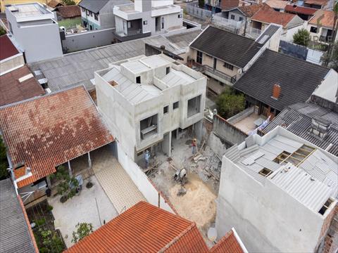 Sobrado para venda no Capao Raso em Curitiba com 100,98m² por R$ 670.000,00