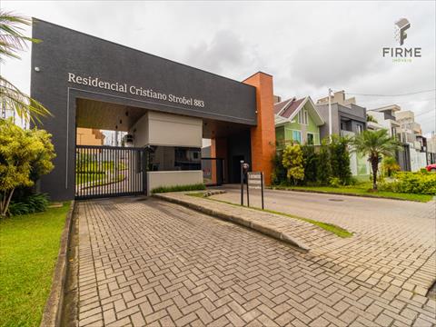 Sobrado para venda no Xaxim em Curitiba com 185m² por R$ 1.080.000,00
