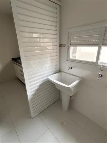 Apartamento para locacao no Centro em Curitiba com 0m² por R$ 2.400,00