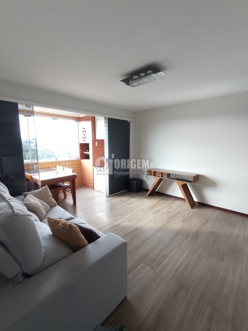 Apartamento para locacao no Mossungue em Curitiba com 65m² por R$ 3.311,11