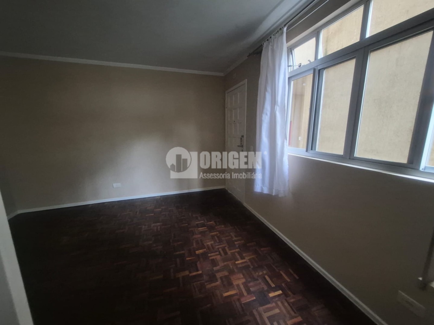 Apartamento para locacao no Uberaba em Curitiba com 49m² por R$ 1.333,33