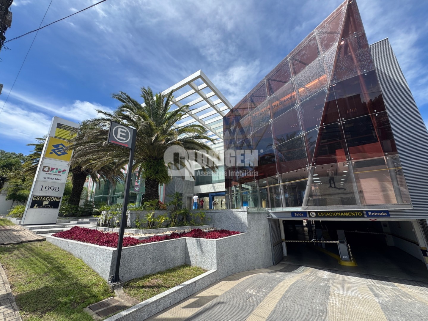 Loja para locacao no Hugo Lange em Curitiba com 512,63m² por R$ 38.000,00