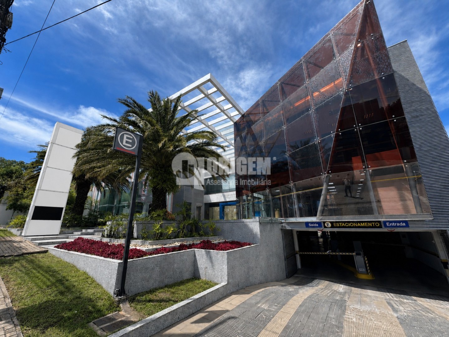Loja para locacao no Hugo Lange em Curitiba com 512,63m² por R$ 38.000,00