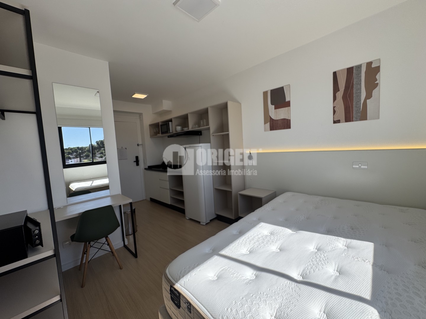 Studio para locacao no Novo Mundo em Curitiba com 30m² por R$ 2.111,11