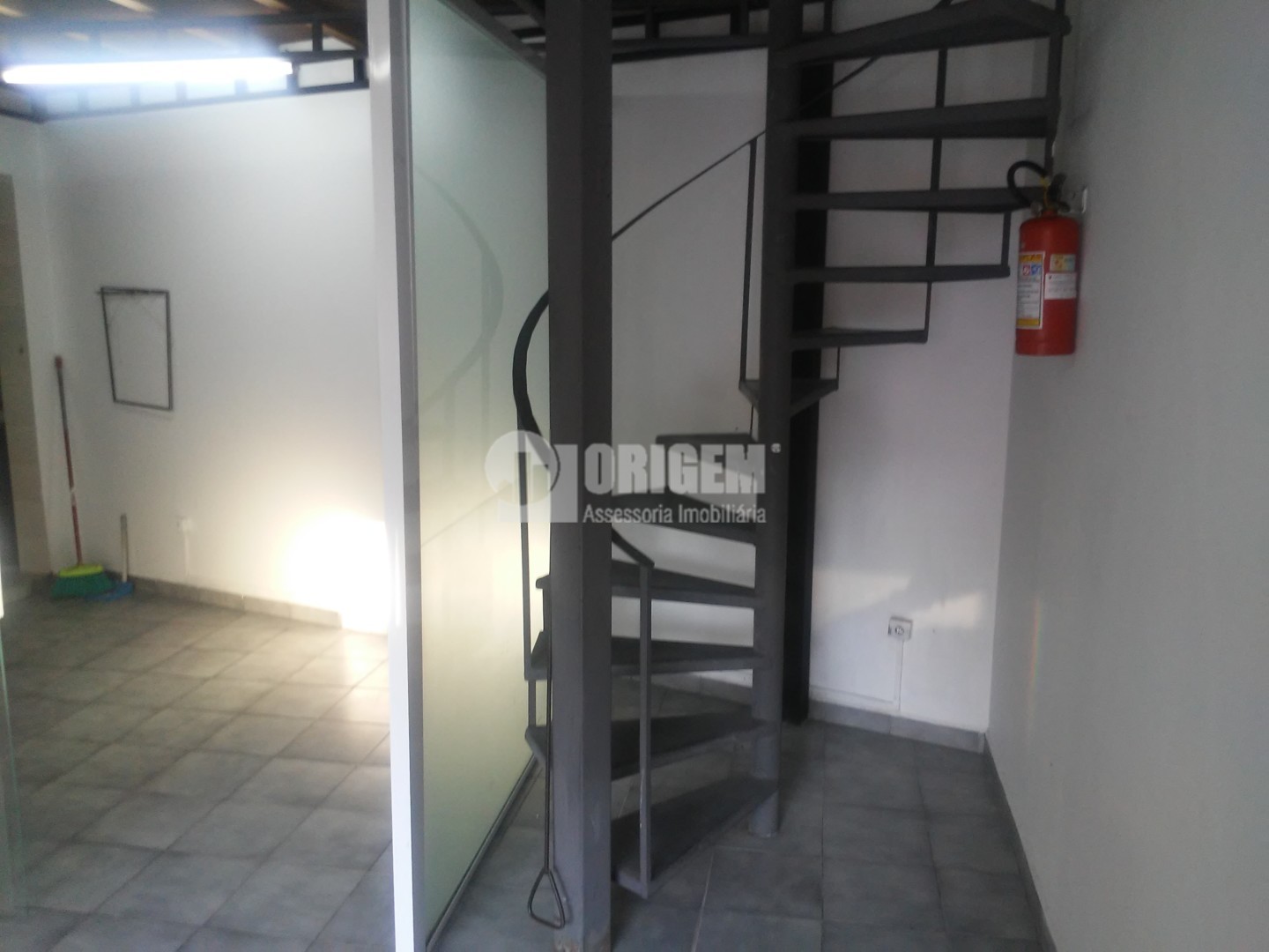 Loja para locacao no Centro em Curitiba com 56m² por R$ 2.777,78