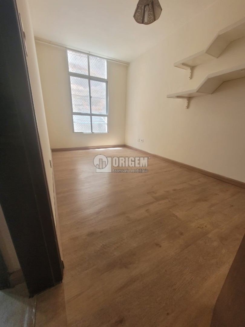 Apartamento para locacao no Centro em Curitiba com 65m² por R$ 305.000,00