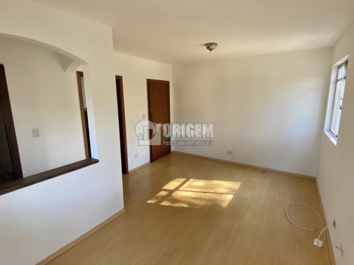 Apartamento para locacao no Agua Verde em Curitiba com 36,27m² por R$ 1.950,00
