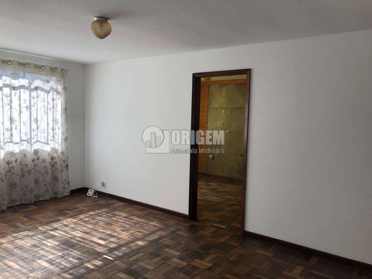 Casa Comercial para locacao no Jardim Social em Curitiba com 419m² por R$ 6.500,00