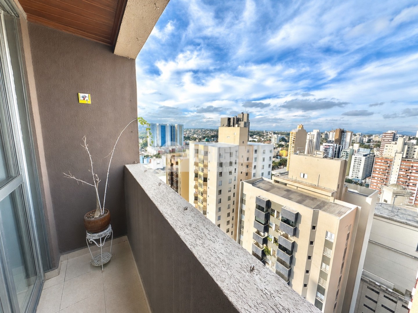 Apartamento para venda no Cristo Rei em Curitiba com 108m² por R$ 680.000,00