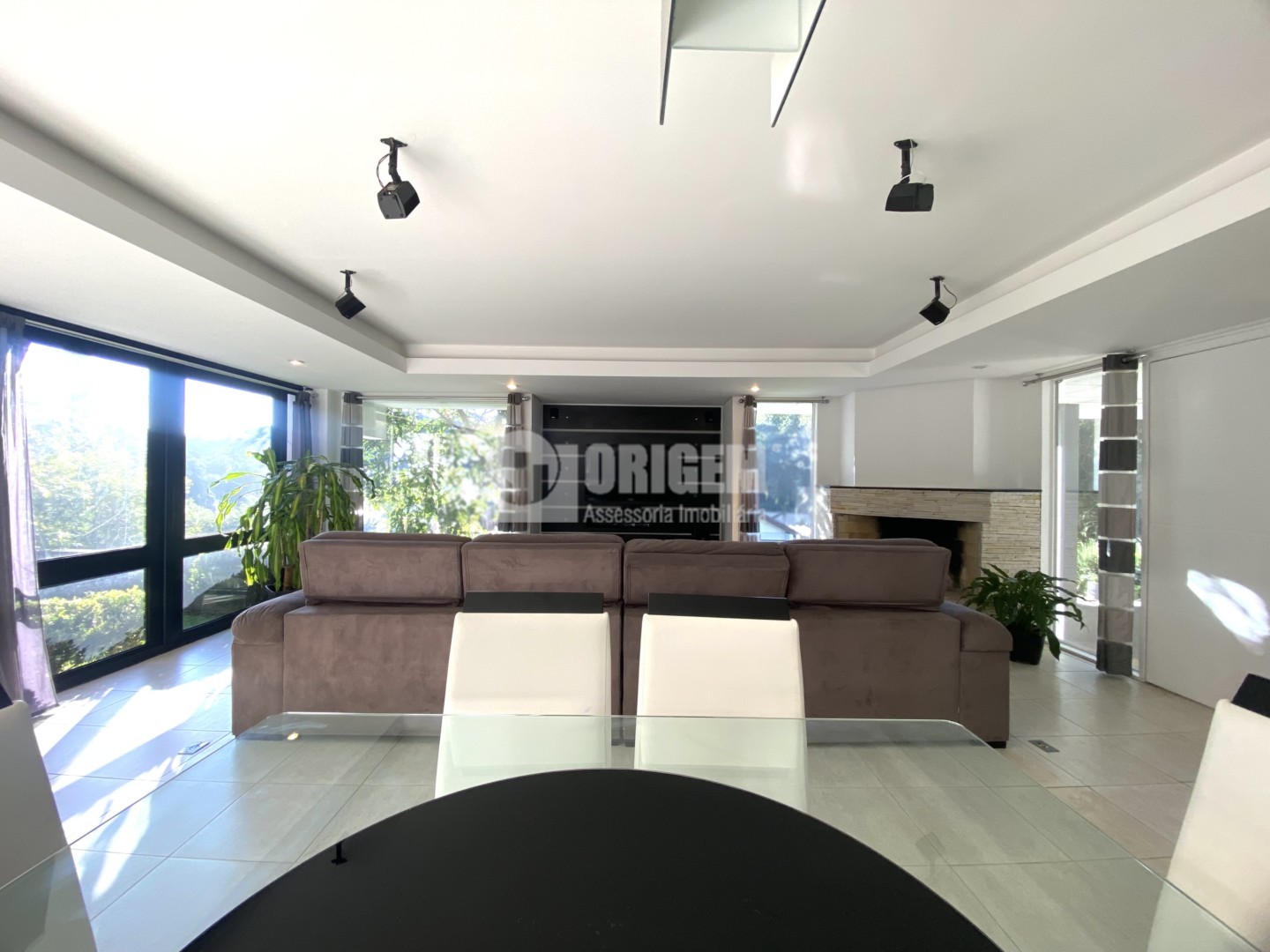 Casa para locacao no Taboao em Curitiba com 430m² por R$ 9.990,00