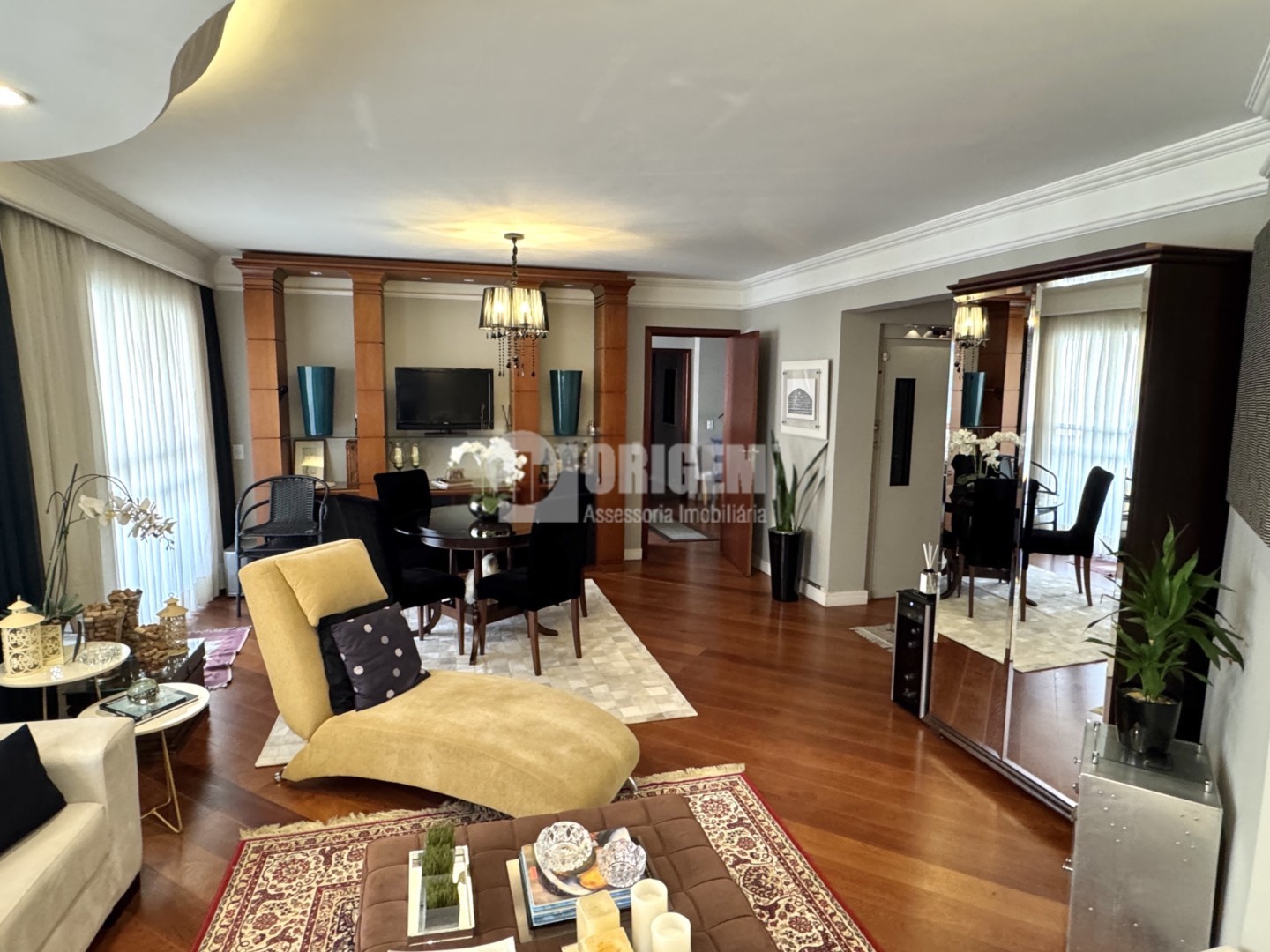 Apartamento para venda no Centro em Curitiba com 300m² por R$ 2.050.000,00