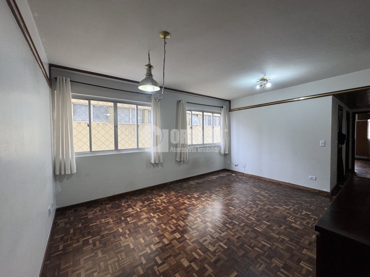 Apartamento para venda no Centro em Curitiba com 73,87m² por R$ 450.000,00