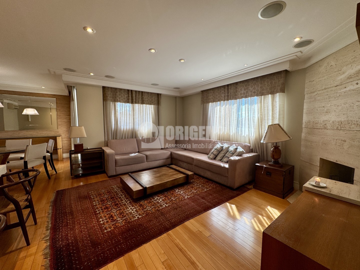 Apartamento para locacao no Batel em Curitiba com 237m² por R$ 12.777,77