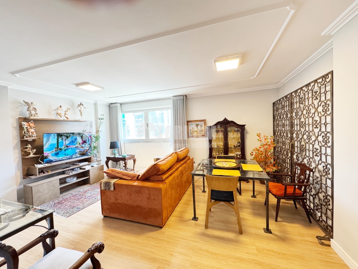 Apartamento para venda no Centro em Curitiba com 137m² por R$ 690.000,00