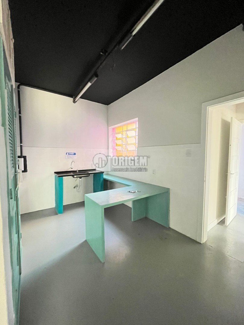 Apartamento para locacao no Alto da Gloria em Curitiba com 122m² por R$ 2.800,00