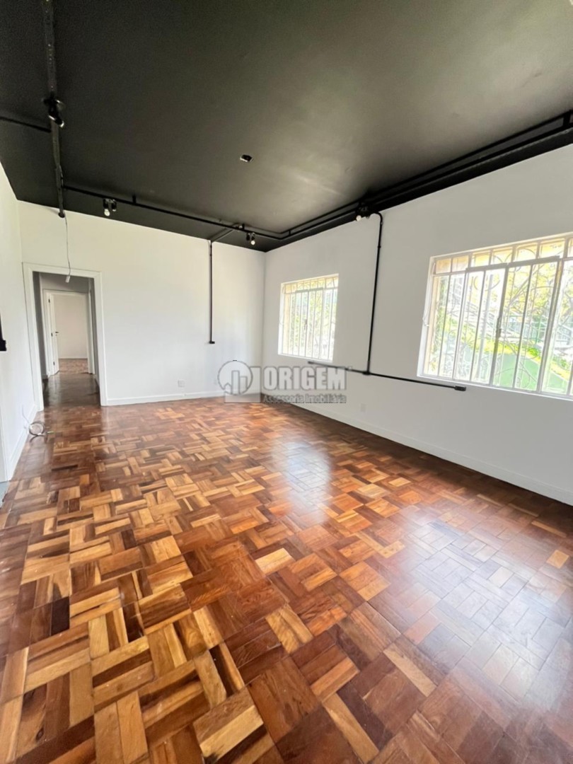 Apartamento para locacao no Alto da Gloria em Curitiba com 122m² por R$ 2.800,00