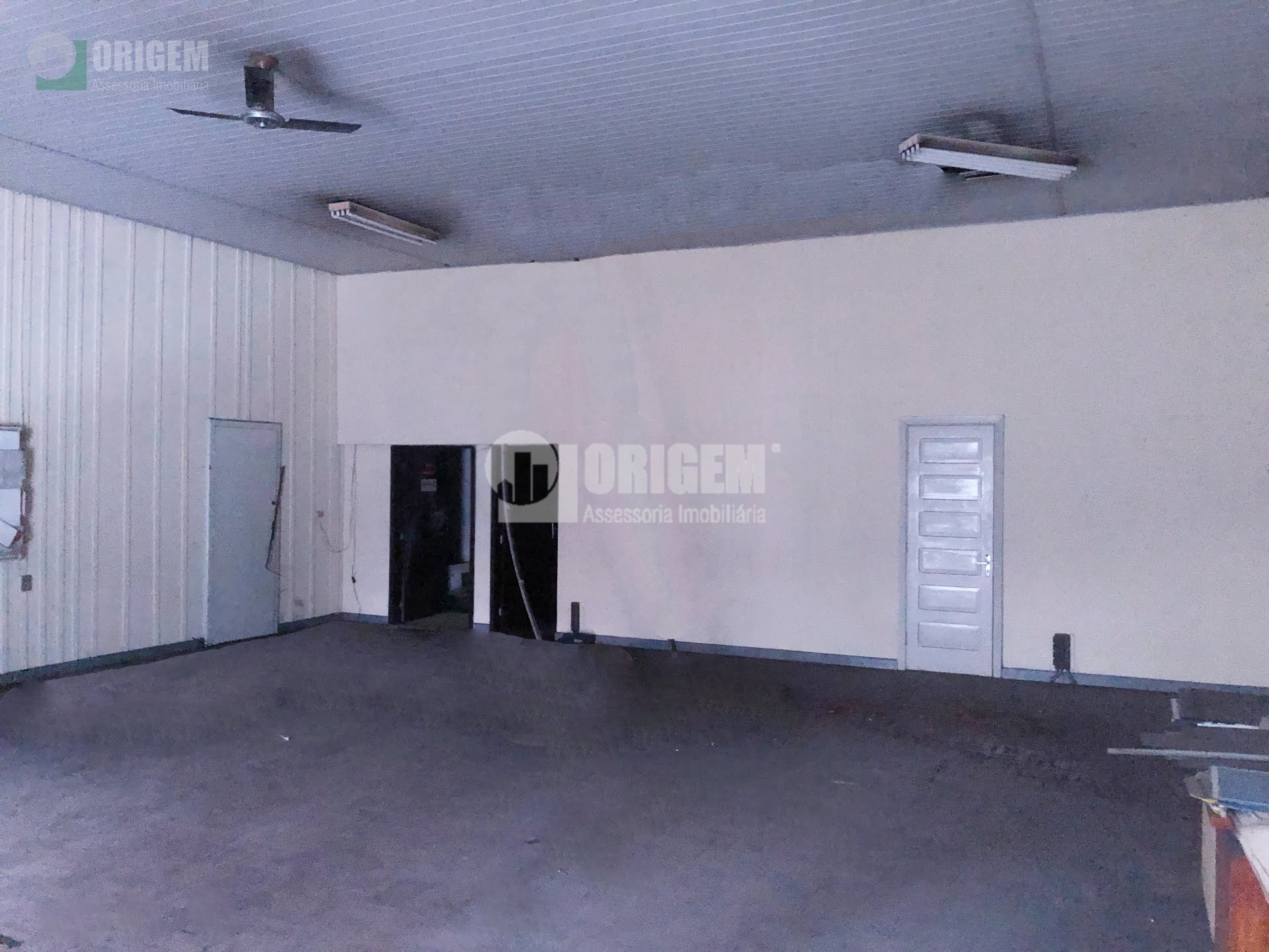 Loja para locacao no Centro em Curitiba com 390m² por R$ 5.000,00