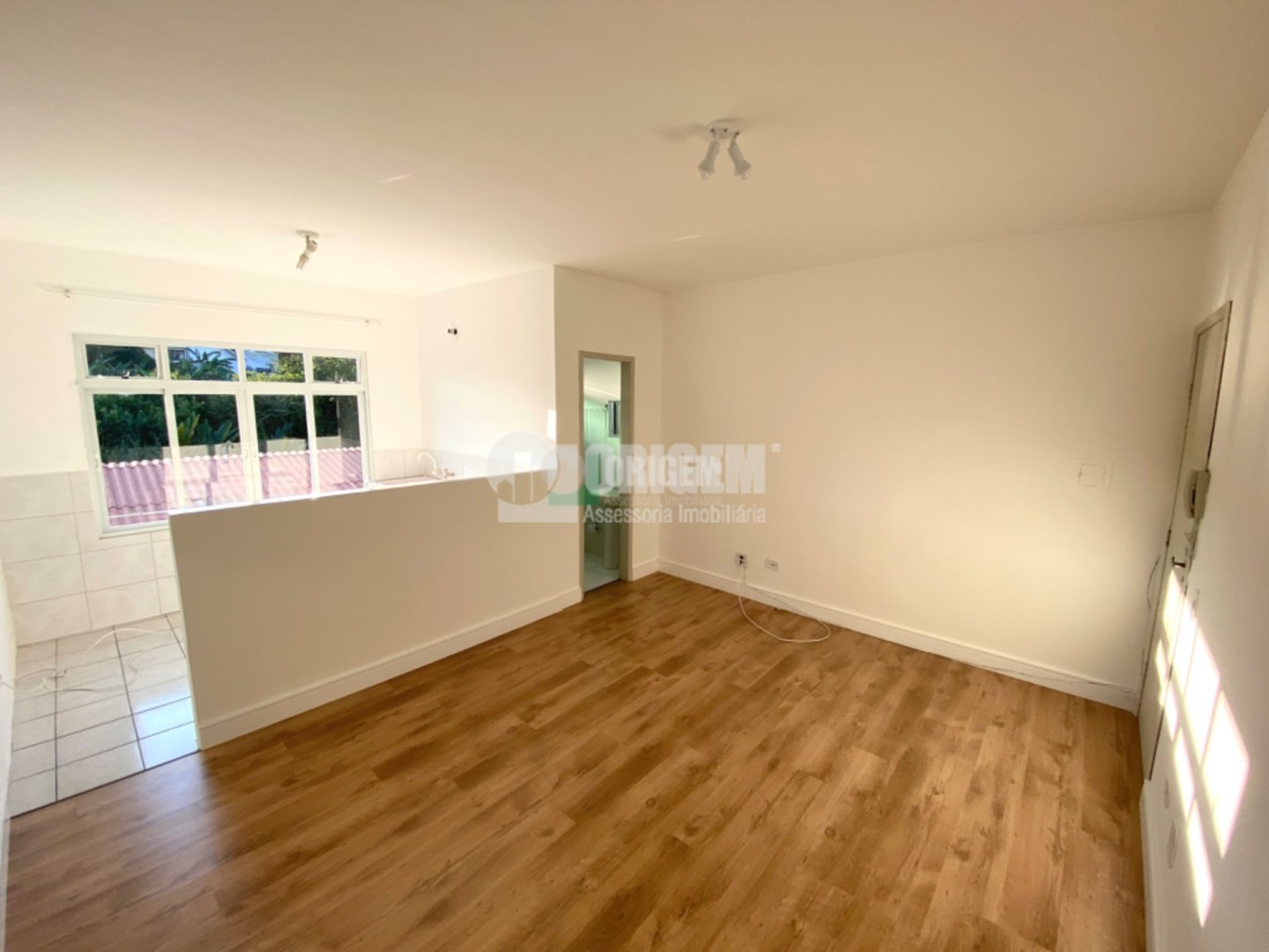 Kitinet para locacao no Boa Vista em Curitiba com 24m² por R$ 1.655,56