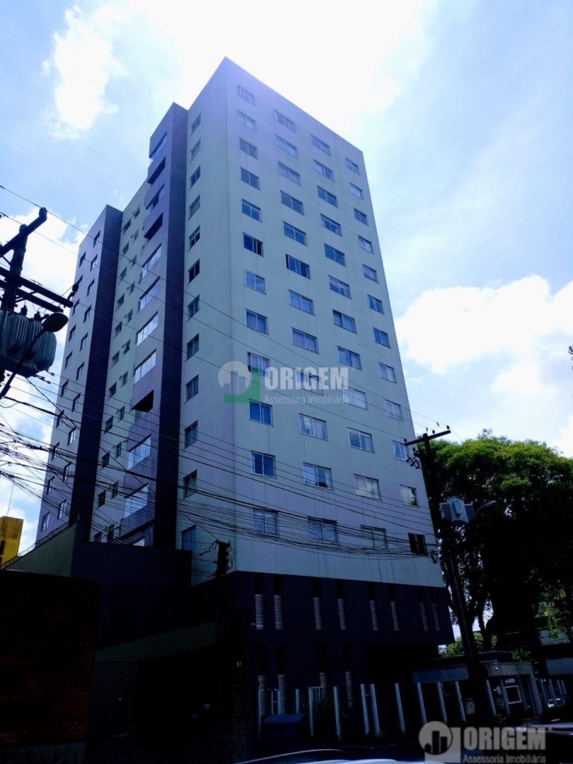 Apartamento para locacao no Agua Verde em Curitiba com 140m² por R$ 3.111,11