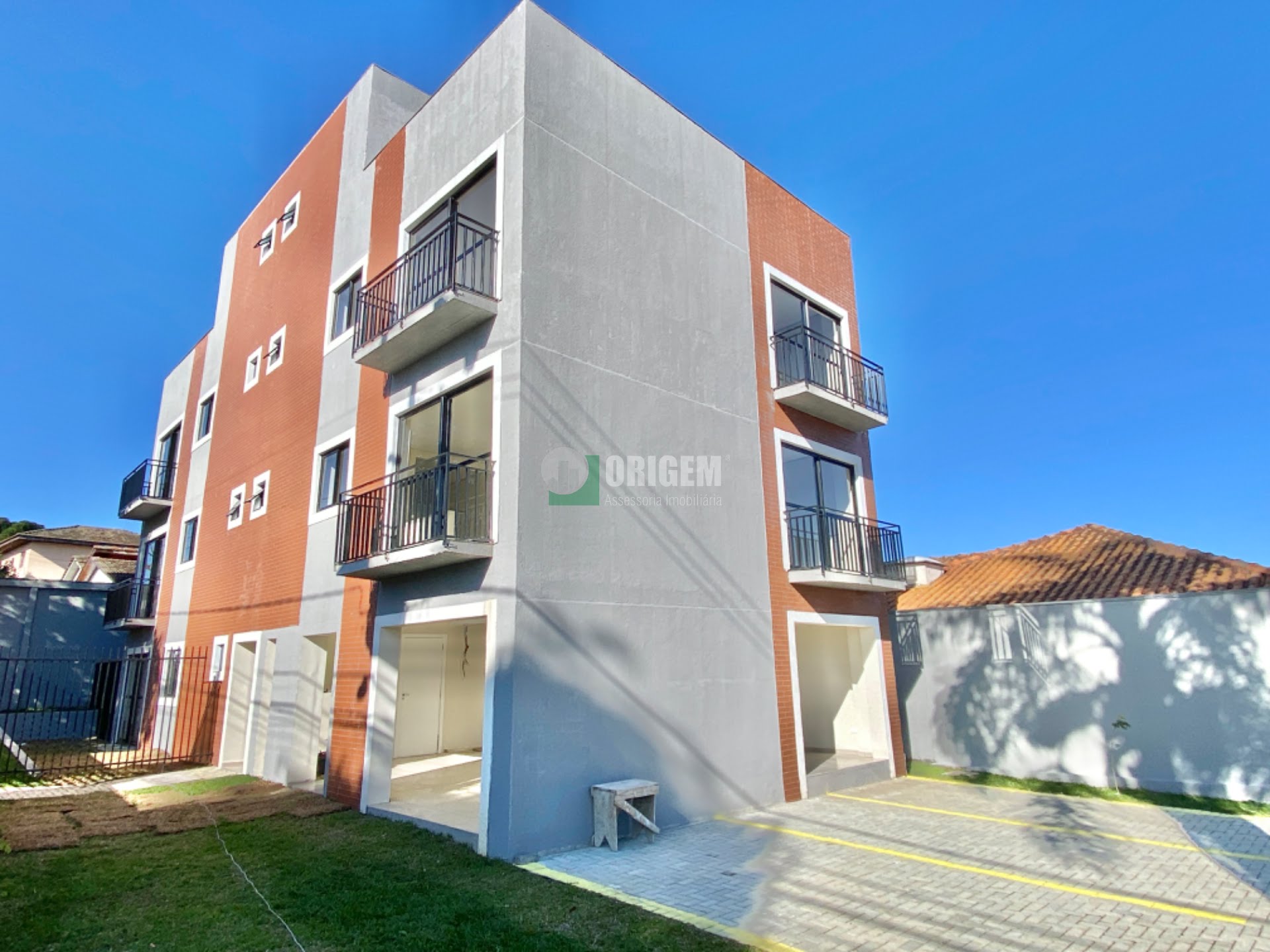 Studio para locacao no Portao em Curitiba com 27m² por R$ 1.544,45