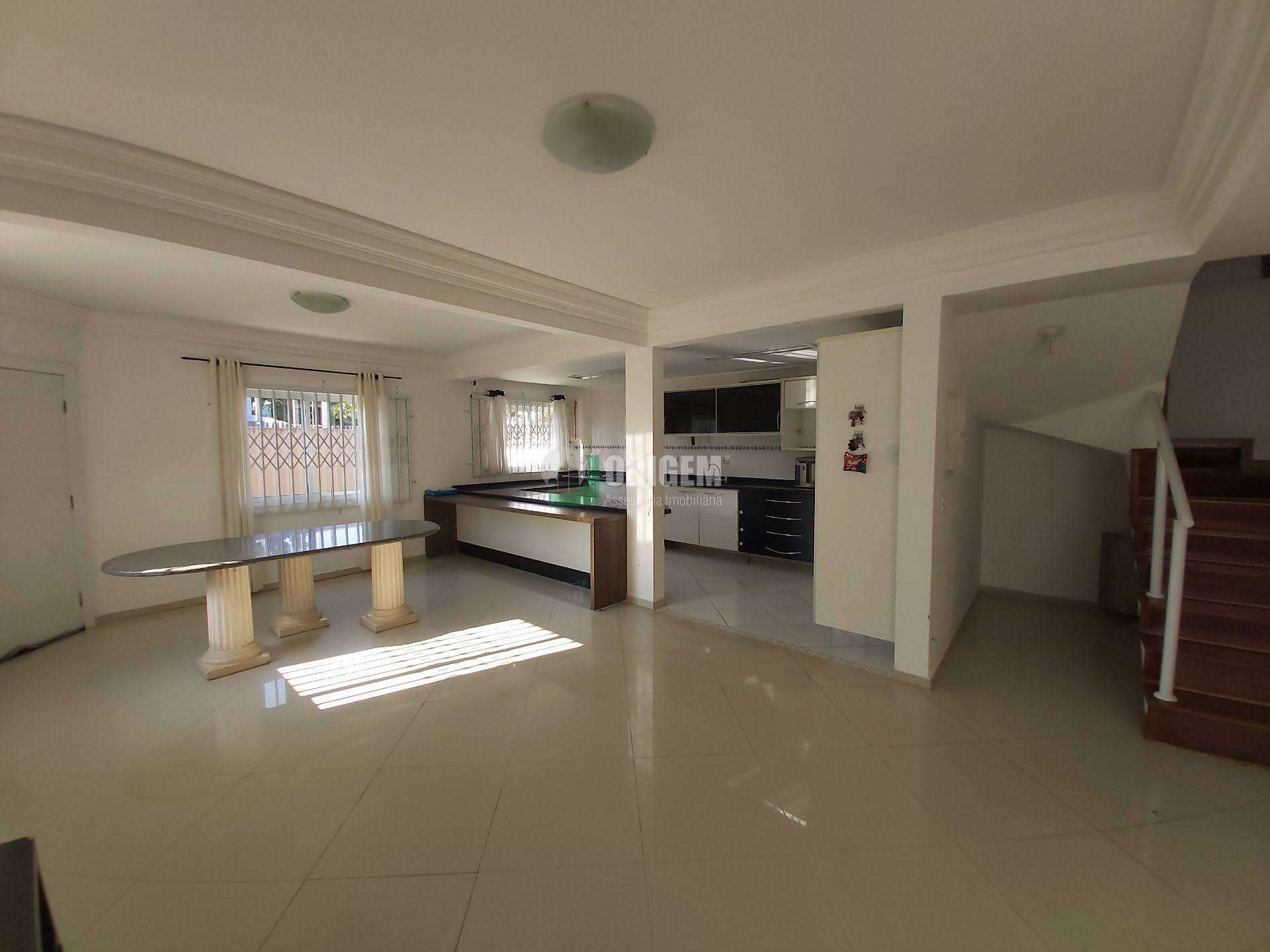Sobrado para venda no Atuba em Colombo com 180m² por R$ 848.000,00