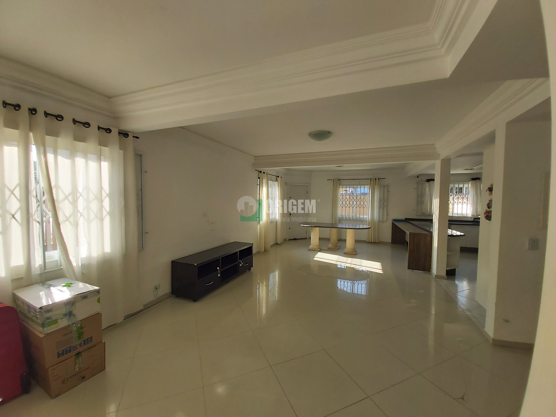 Sobrado para venda no Atuba em Colombo com 180m² por R$ 848.000,00