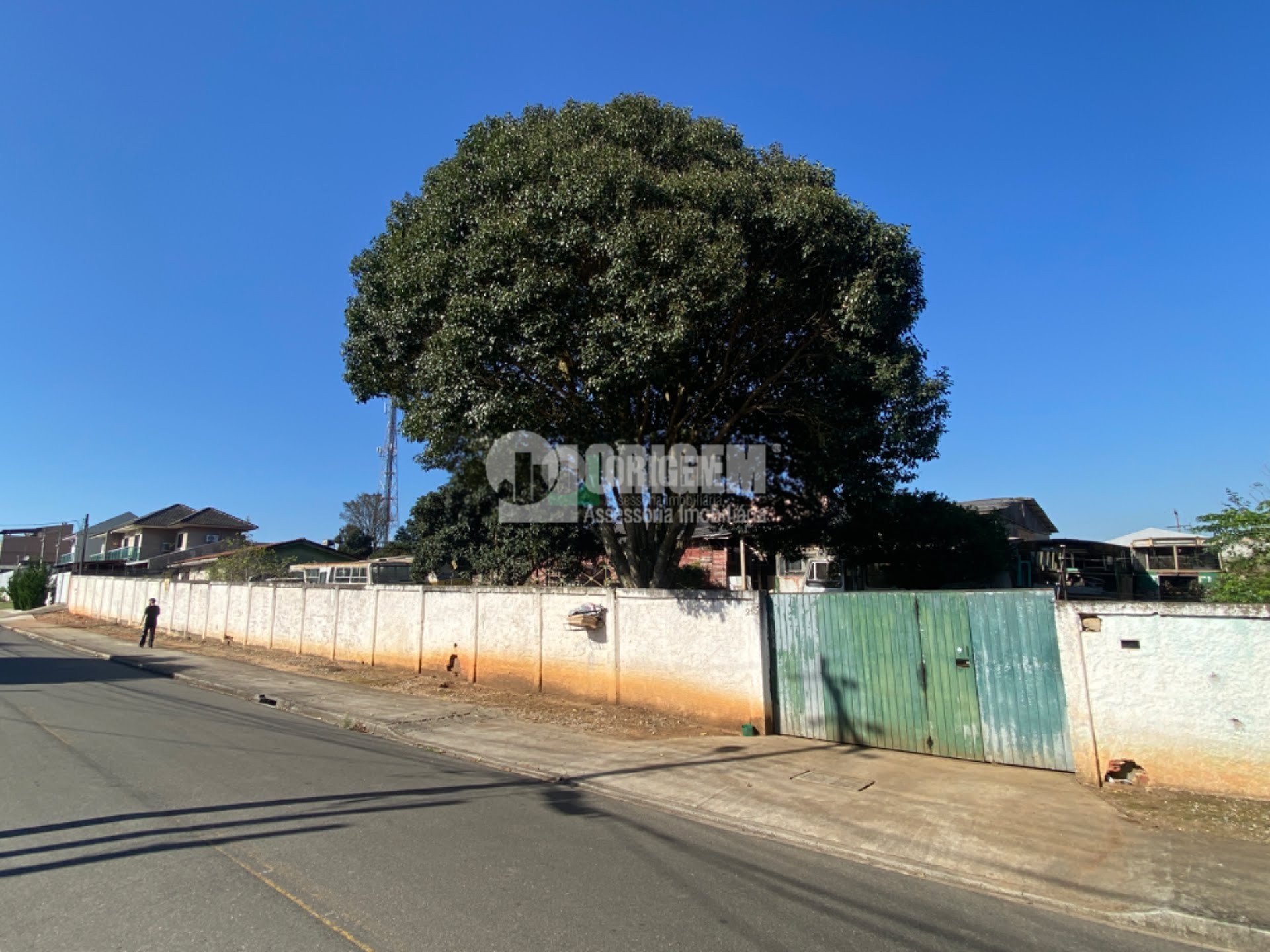 Terreno para venda no Emiliano Perneta em Pinhais com 2.220m² por R$ 2.100.000,00