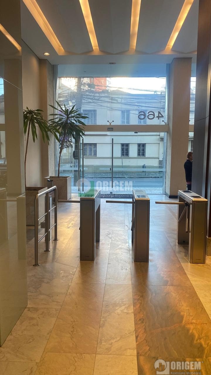 Cjto Comercial/sala para venda no Centro em Curitiba com 38m² por R$ 390.000,00
