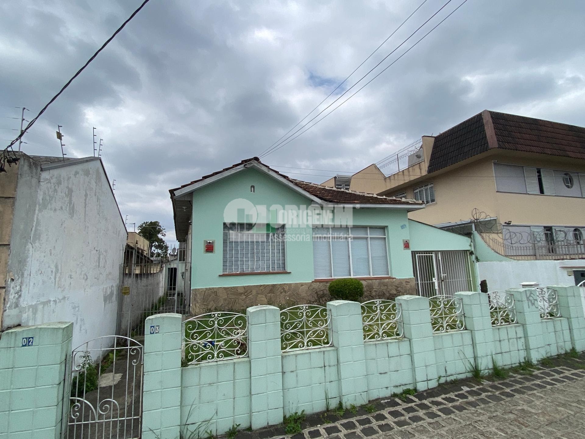 Casa Comercial para vendalocacaovenda e locacao no Reboucas em Curitiba com 520m² por R$ 1.350.000,004.950,00