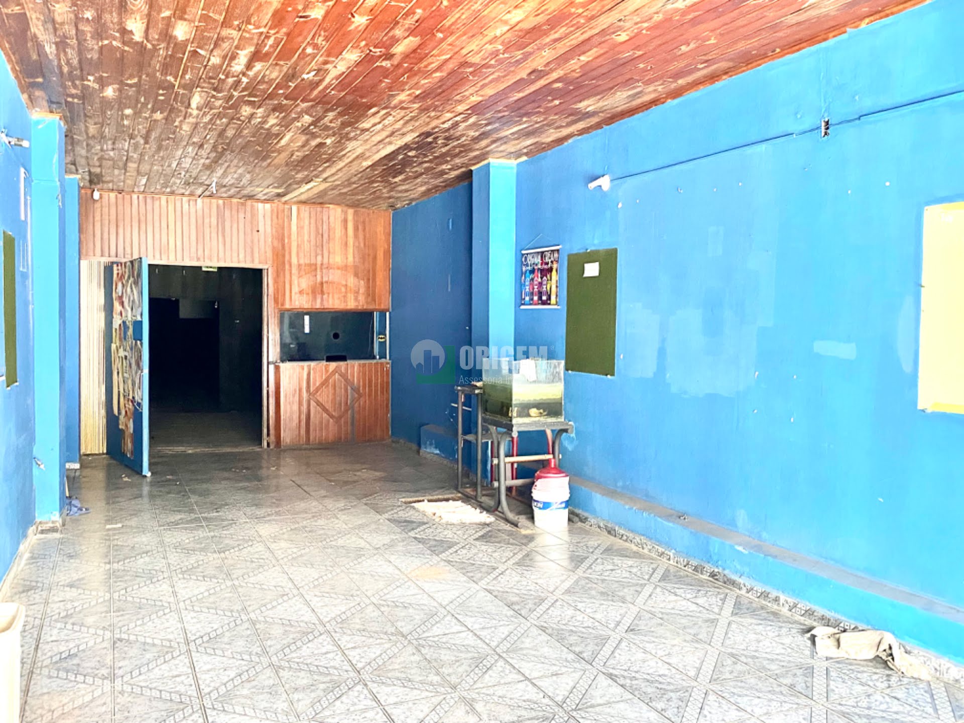 Barracão/galpão para locacao no Centro em Curitiba com 330m² por R$ 3.888,88