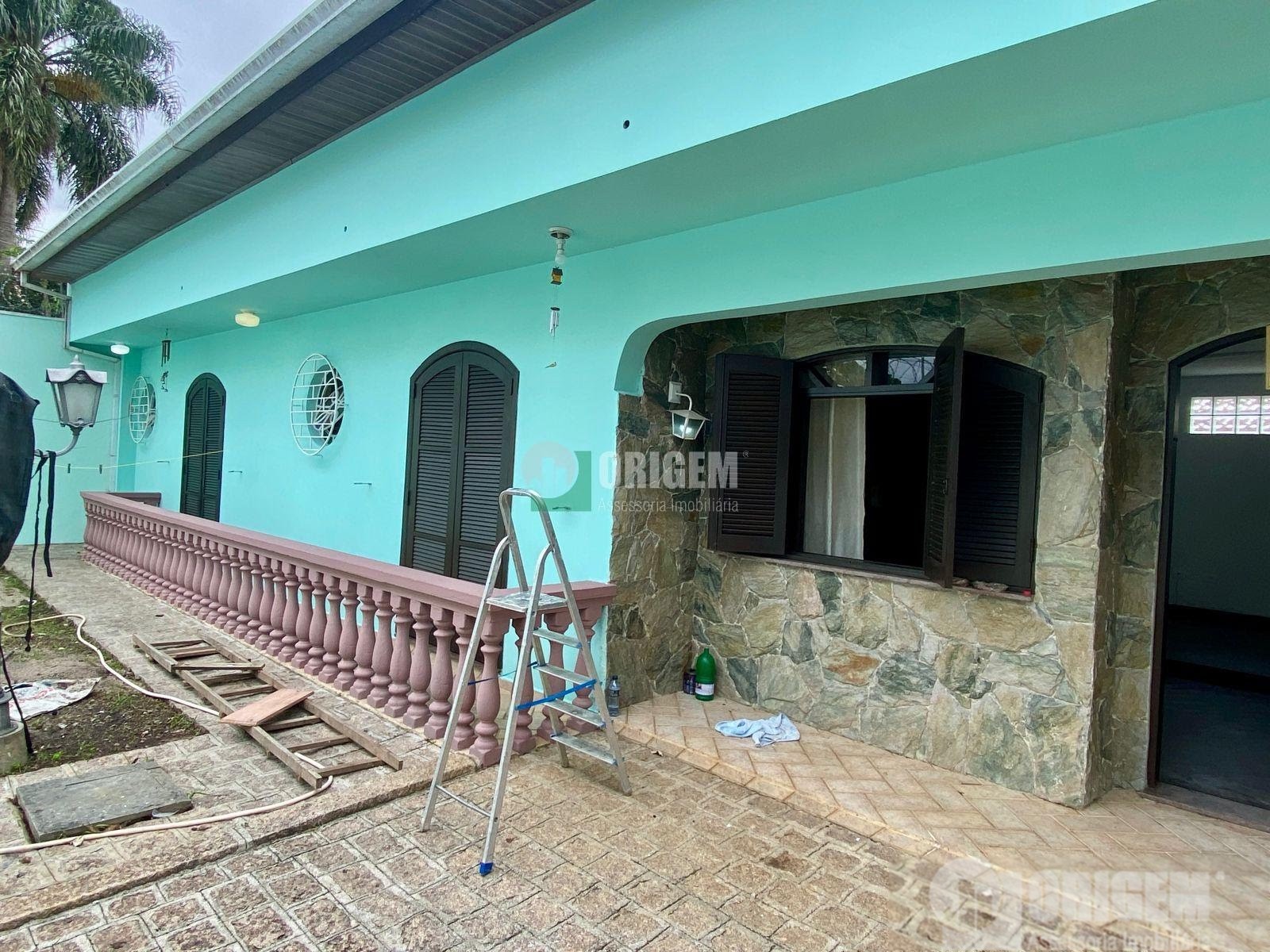 Casa Residencial para locacao no Jardim das Americas em Curitiba com 260m² por R$ 4.333,33