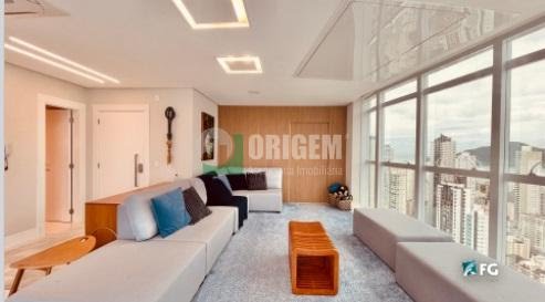 Cobertura para venda no Centro em Balneario Camboriu com 467m² por R$ 6.500.000,00